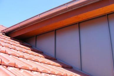 klempnerei-detail-fassade-dach.jpg